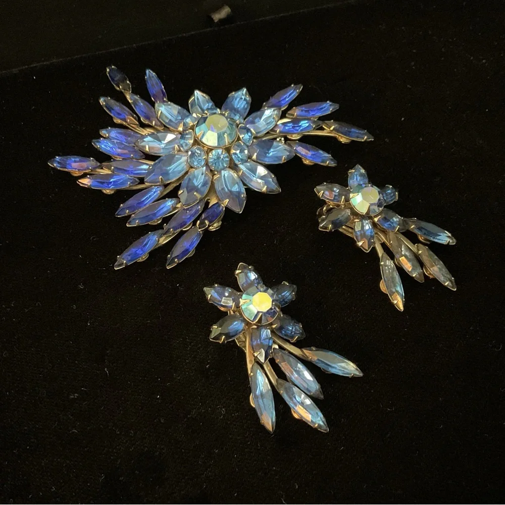 JUDY LEE Rhapsody in Blue Brooch and Earrings